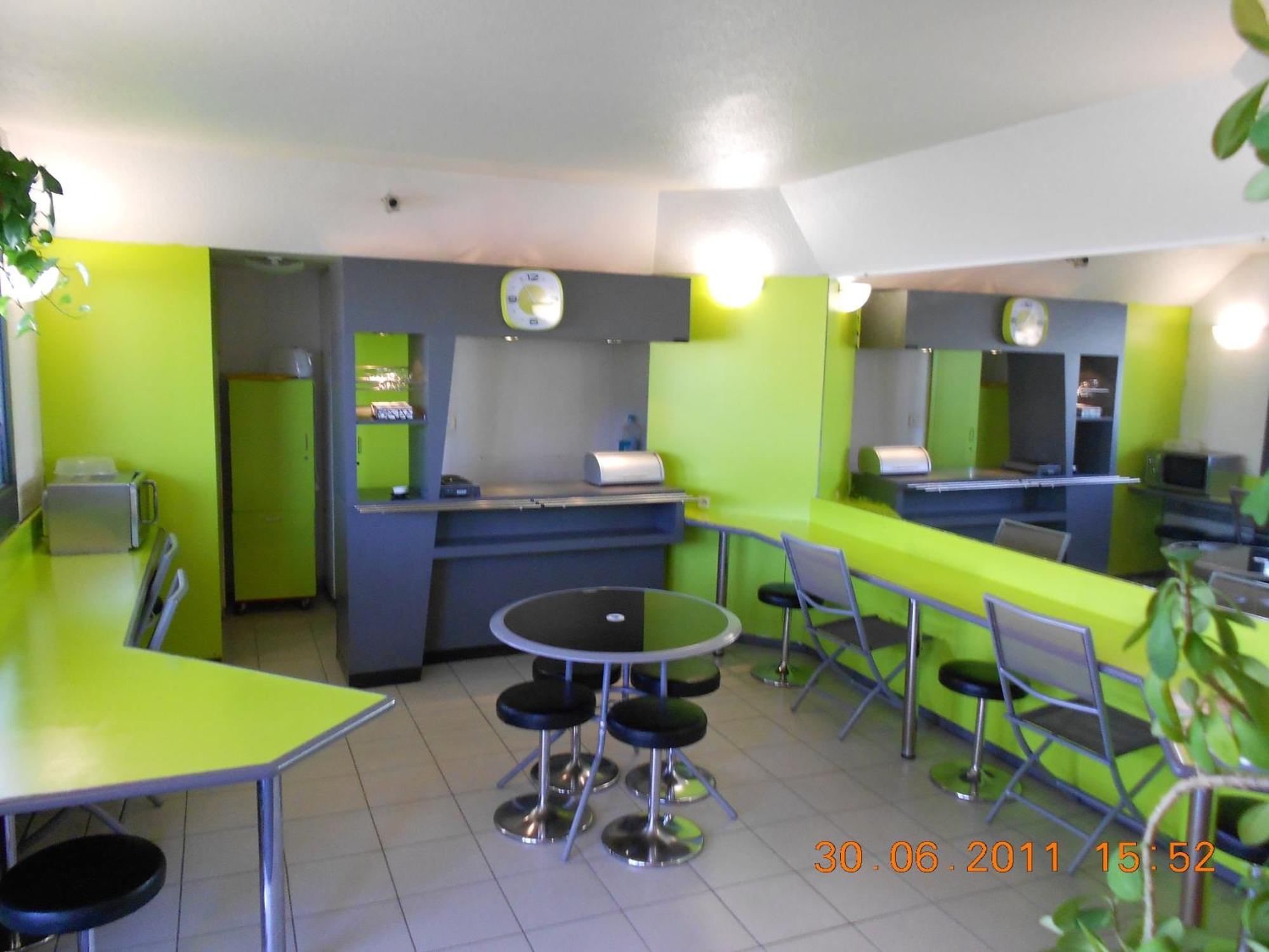 Lemon Hotel Le Coteau Esterno foto